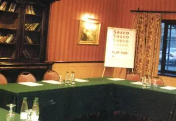 Doughcloyne Hotel-2